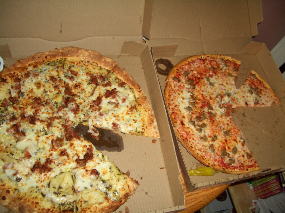 How Many Slices Is Papa Johns Extra Large Pizza